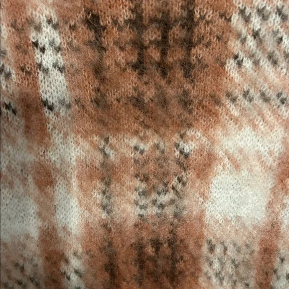 cupcakes & cashmere Plaid Cardigan in Brown and White - Picture 6 of 9